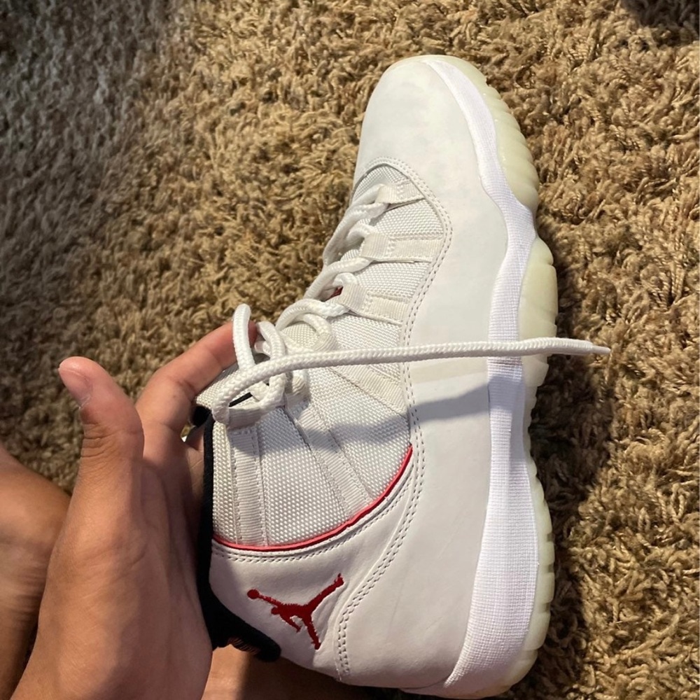 Jordan “platinum tint” worn a few times have a couple of marks